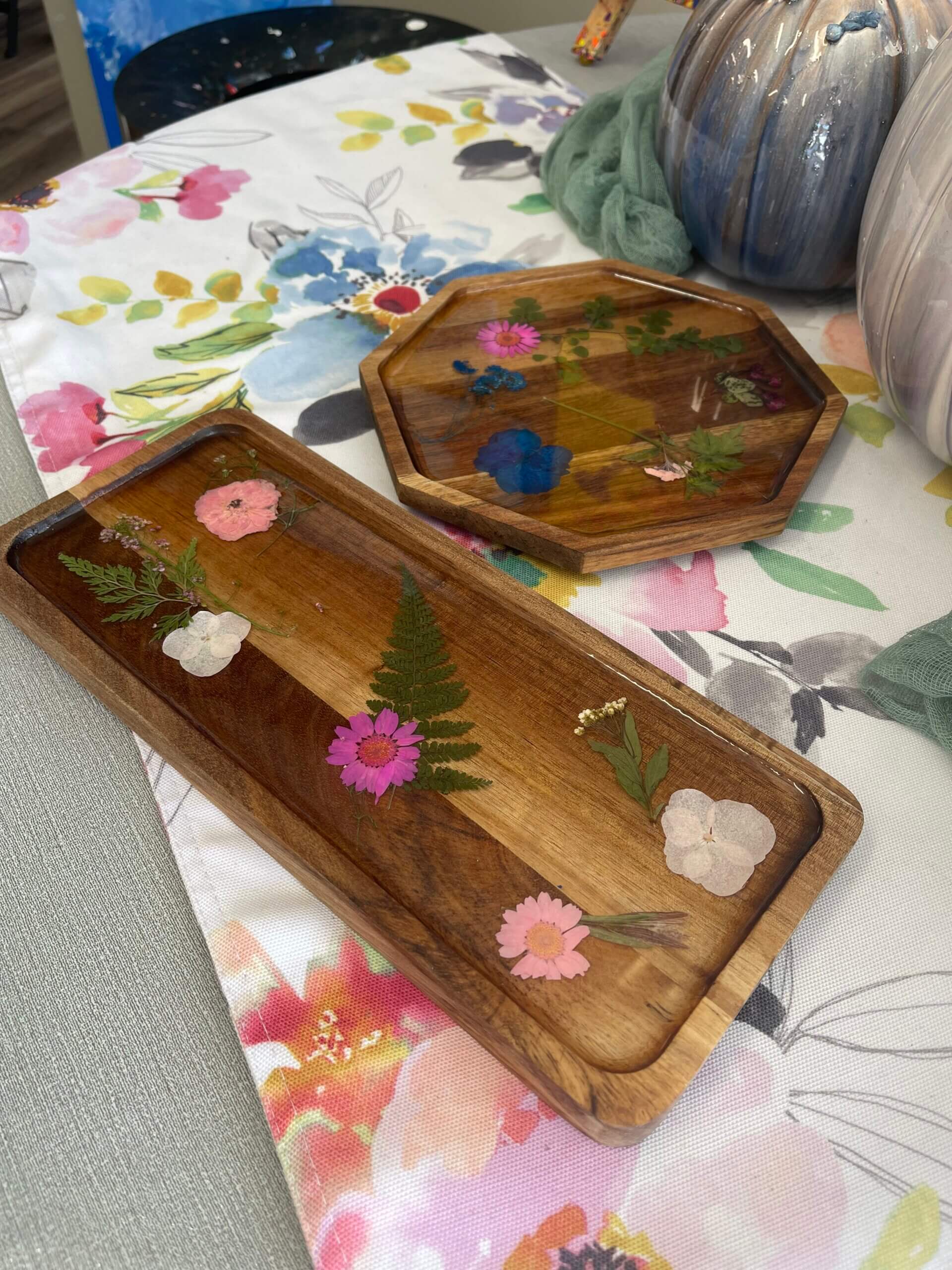 Resin Pressed Flower Tray Workshop!